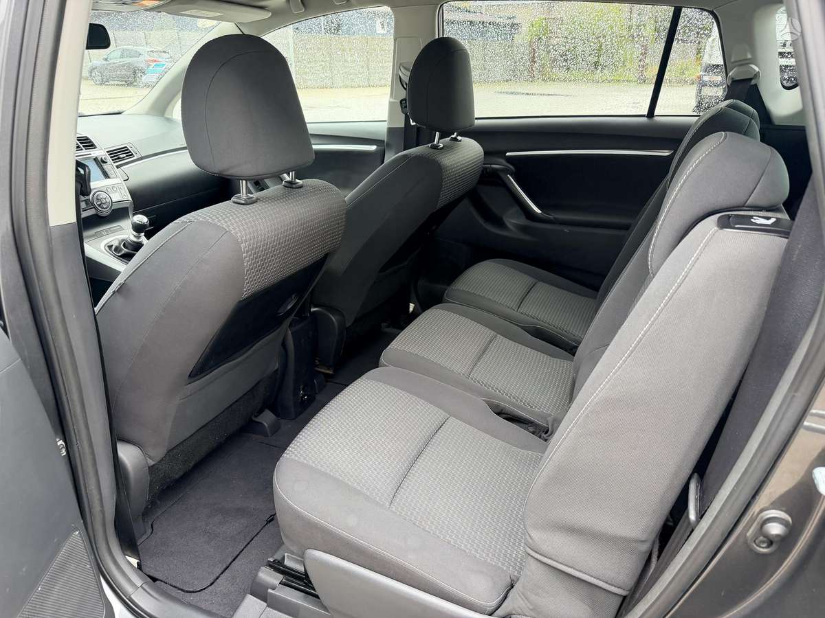 Toyota Verso 2014 — photo 27