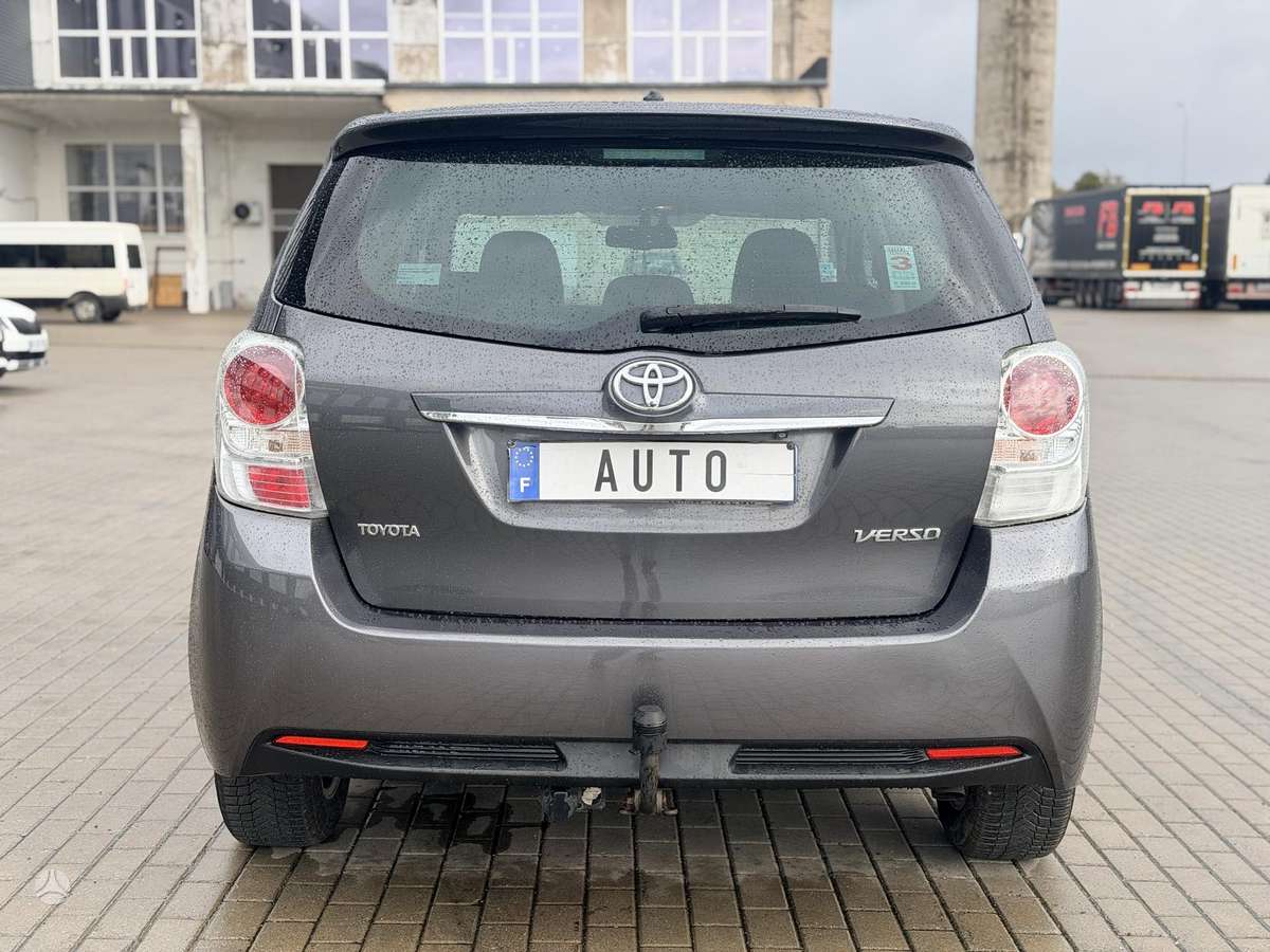 Toyota Verso 2014 — photo 8