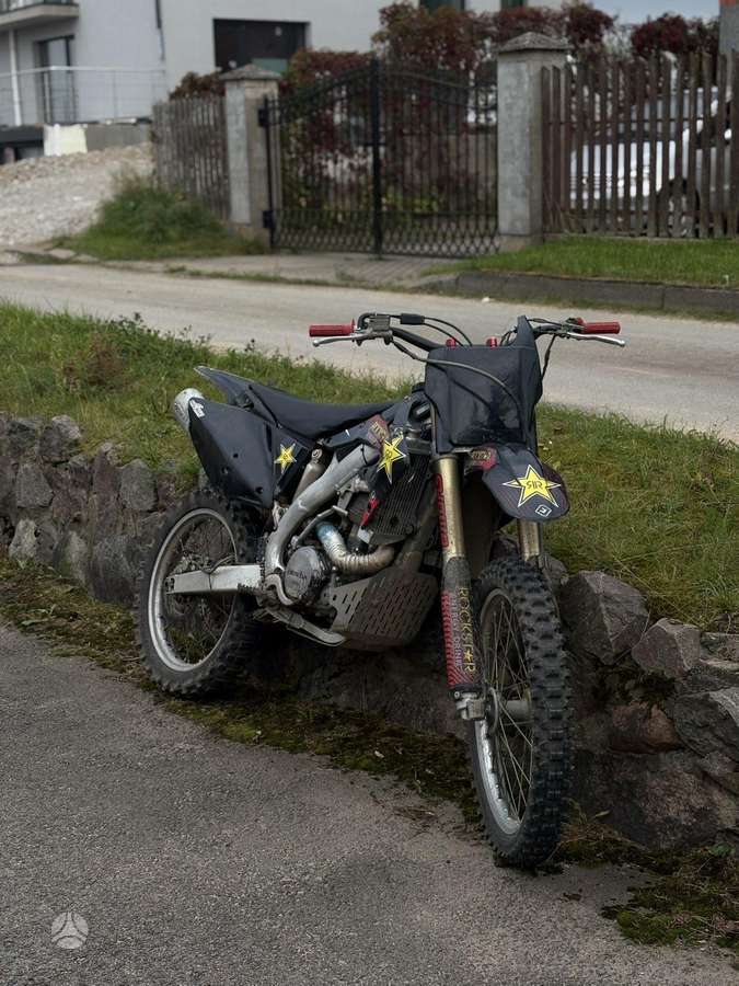 Honda CRF 2008 — салон