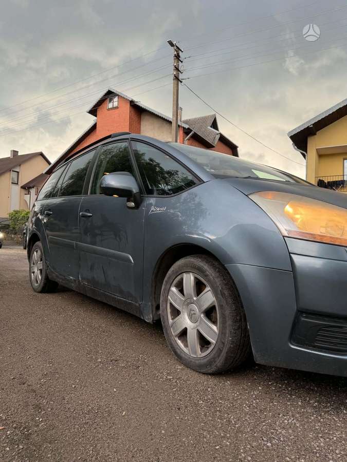 Citroen C4 2007 — rear view