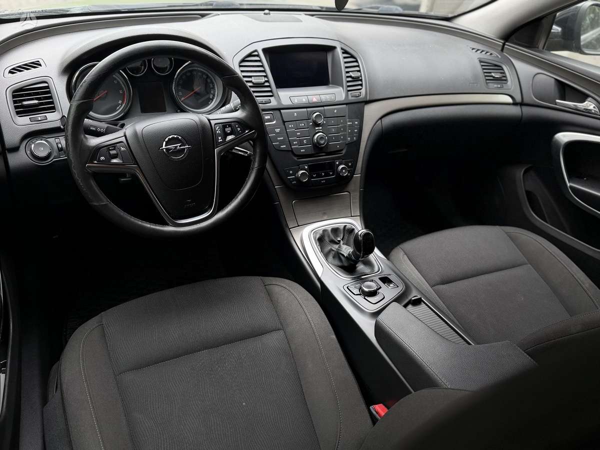 Opel Insignia 2012 — фото 11