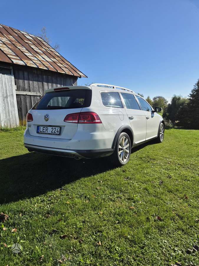 Volkswagen Passat 2012 — photo 5