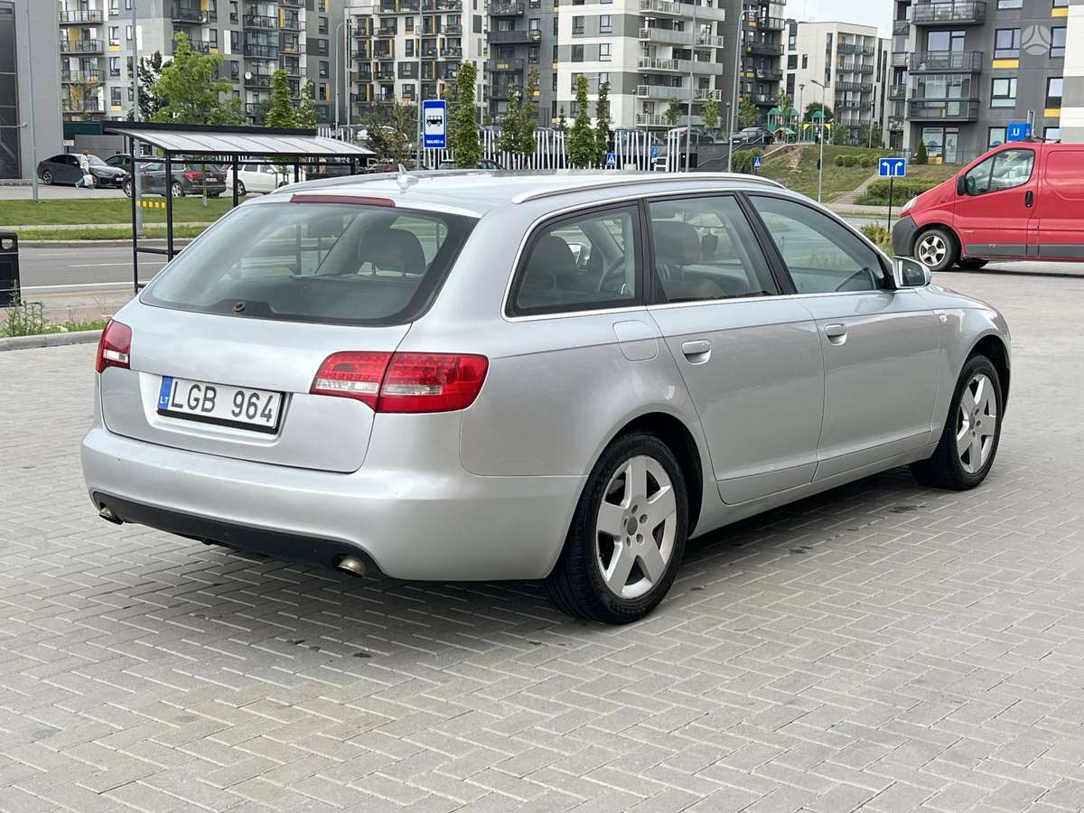 Audi A6 2005 — двигун 2698 cm³, 179 HP (132kW)