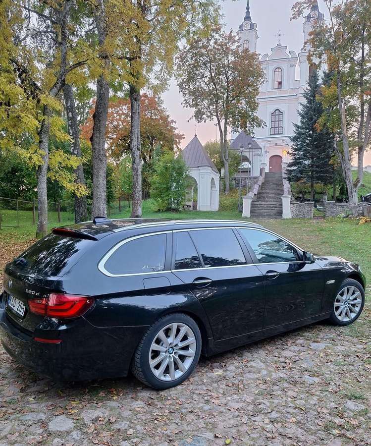 BMW 520, 2011