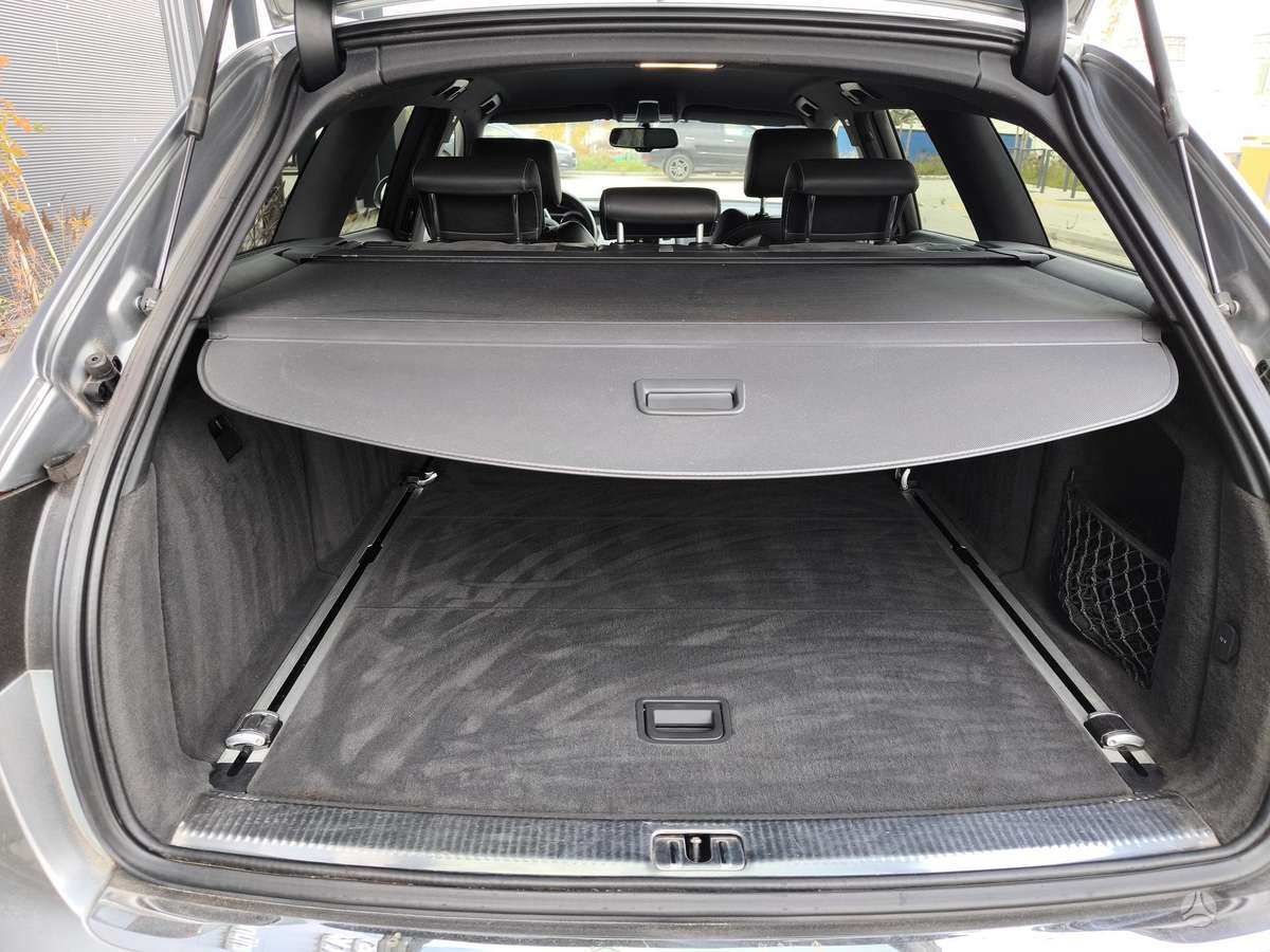 Audi A6 2010 — photo 10
