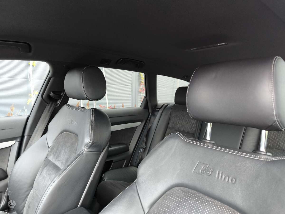 Audi A6 2010 — photo 15