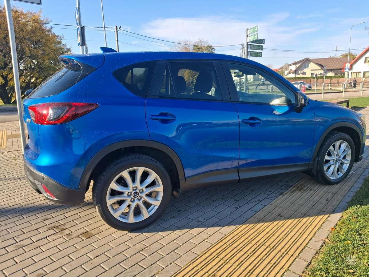 Mazda CX-5 2013 — вигляд ззаду