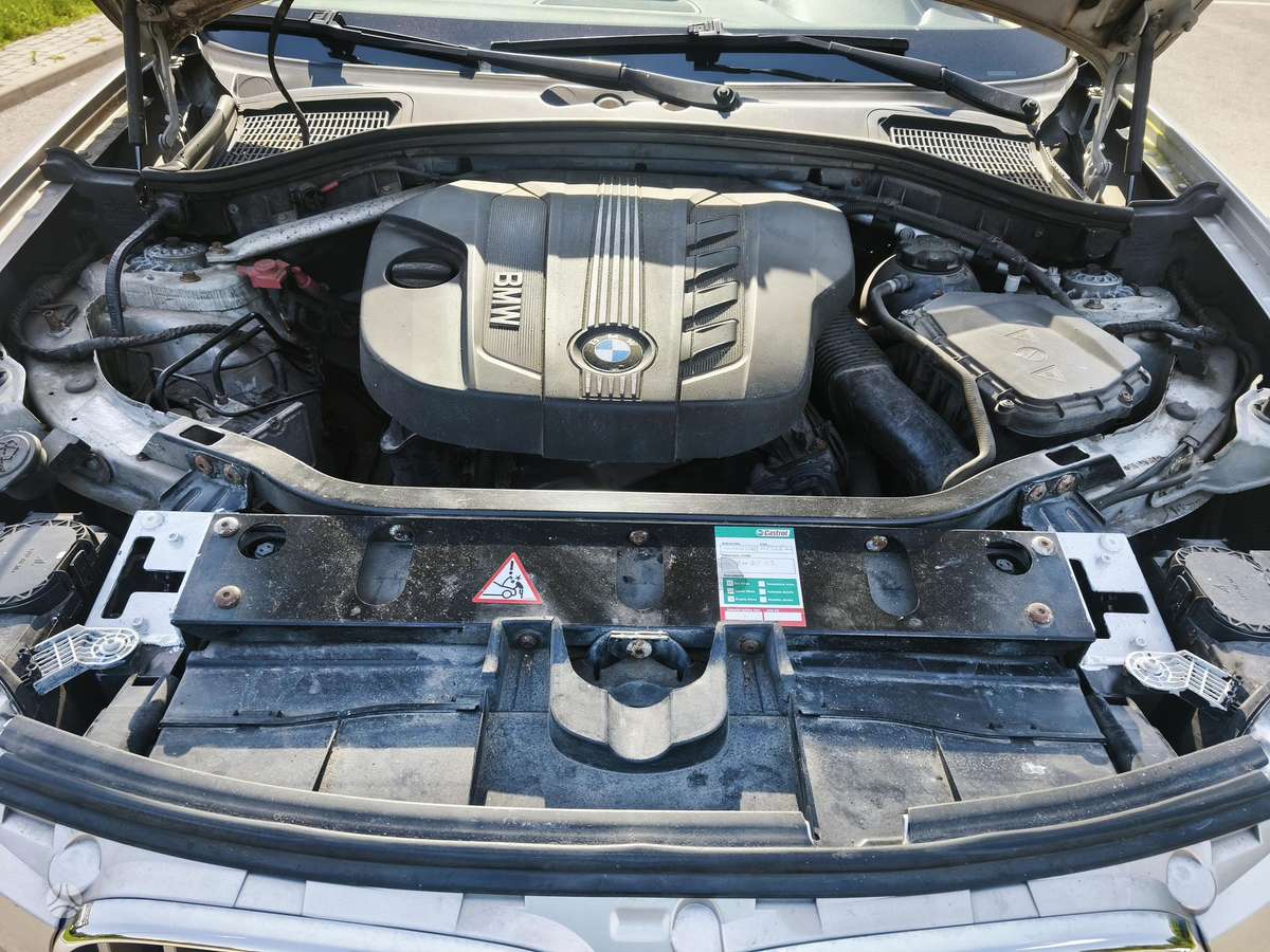 BMW X3 2011 — фото 10