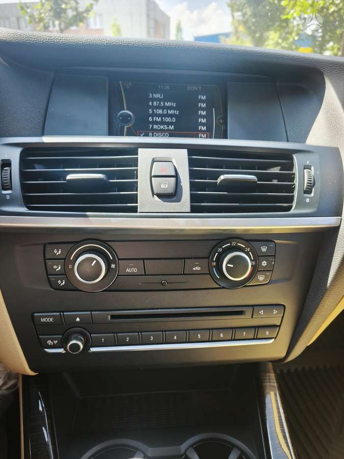 BMW X3 2011 — фото 13