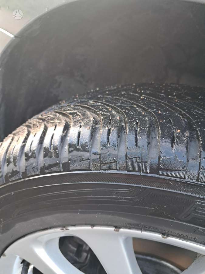Mazda 5 2010 — photo 23