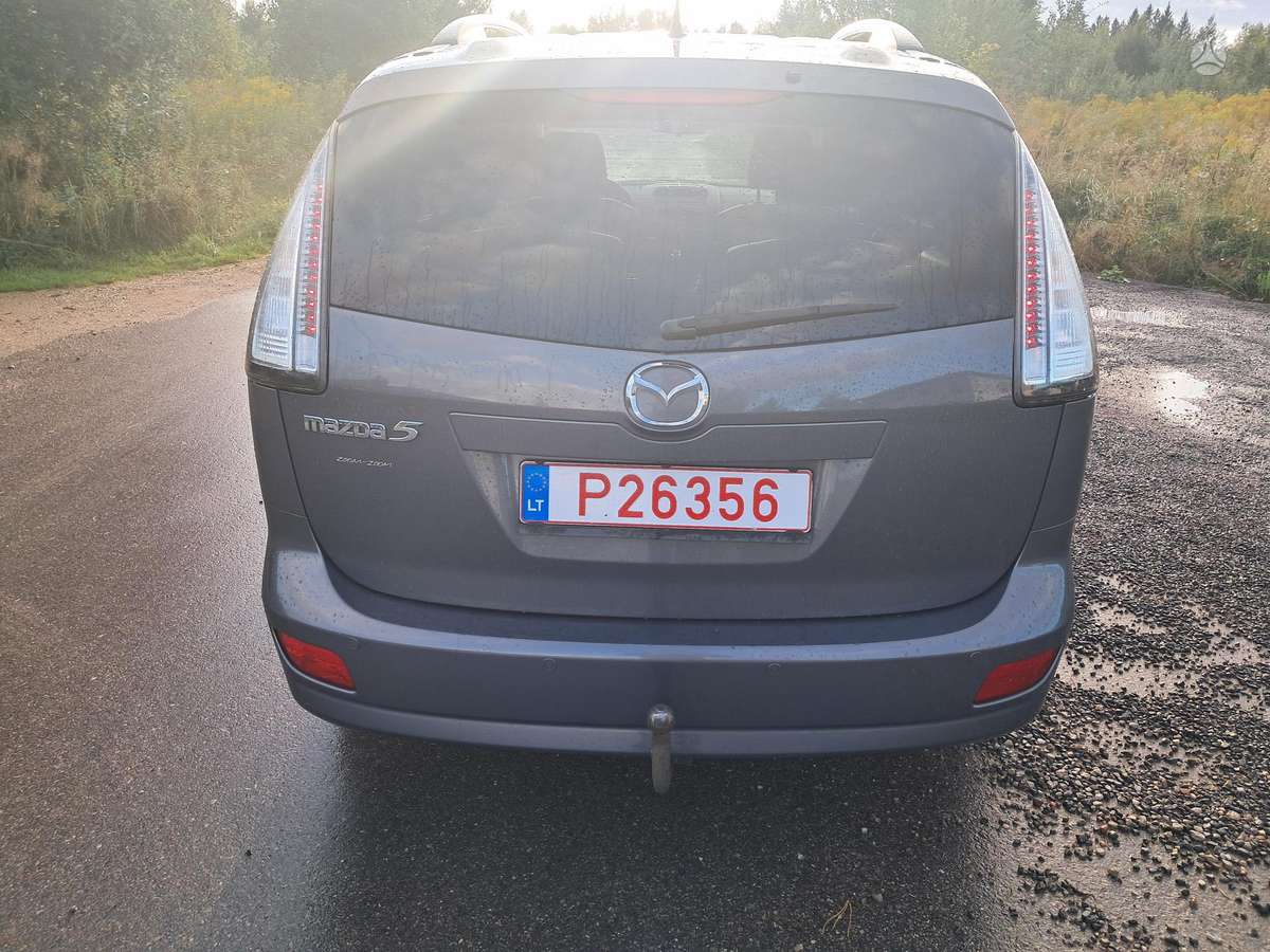 Mazda 5 2010 — photo 7