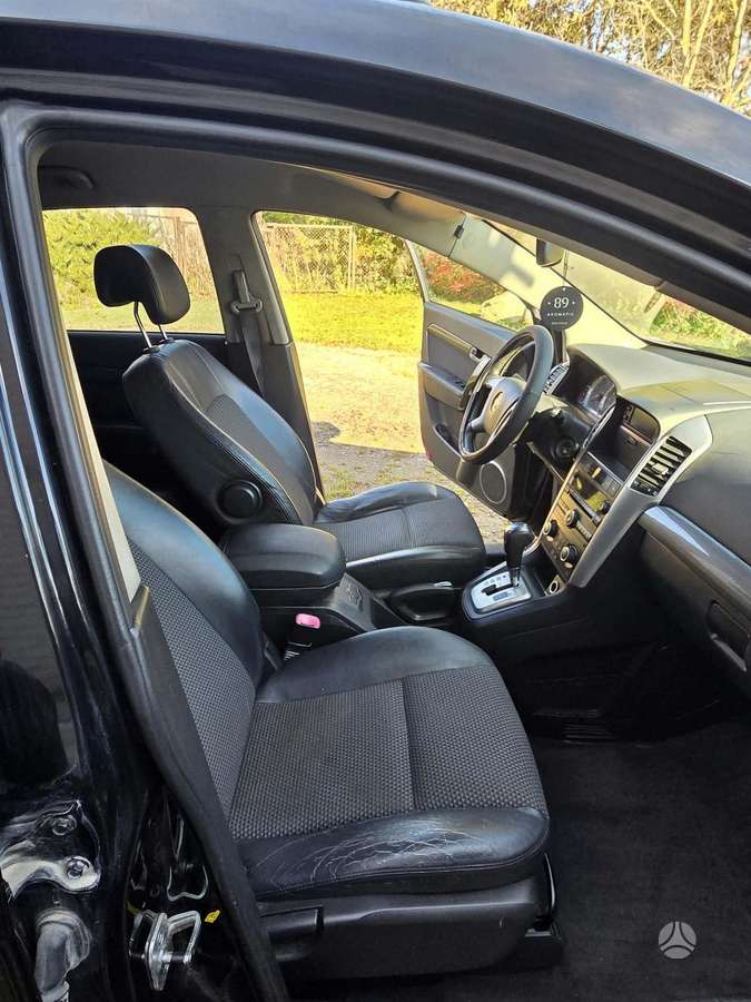Chevrolet Captiva 2008 — вигляд ззаду