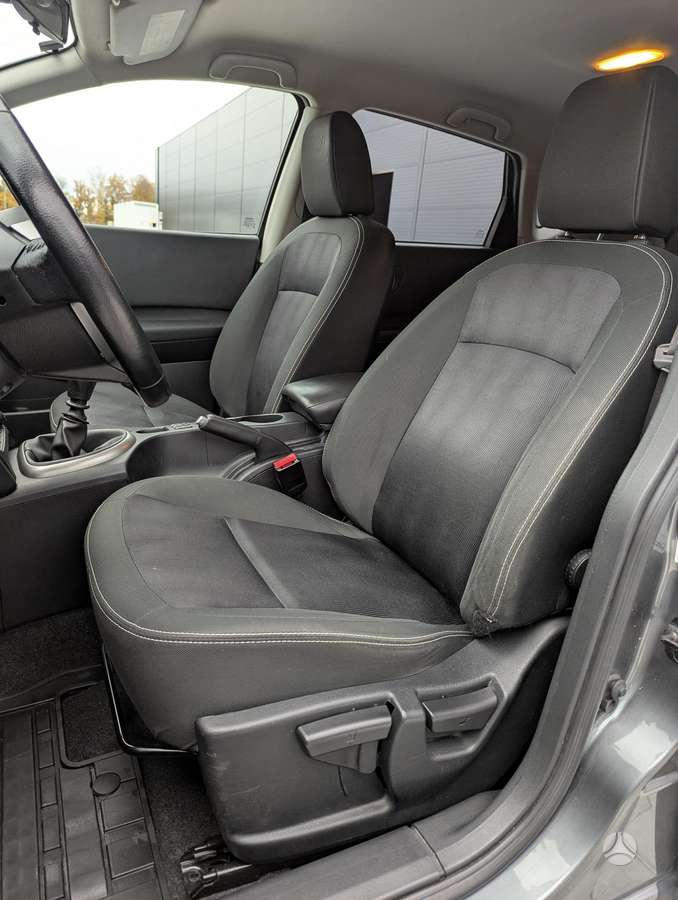 Nissan Qashqai 2012 — photo 30