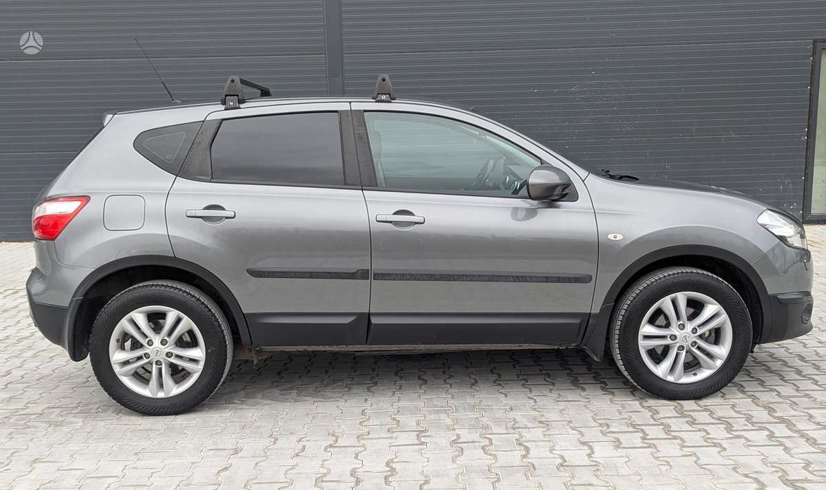 Nissan Qashqai 2012 — engine 1461 cm³, 110 HP (81kW)
