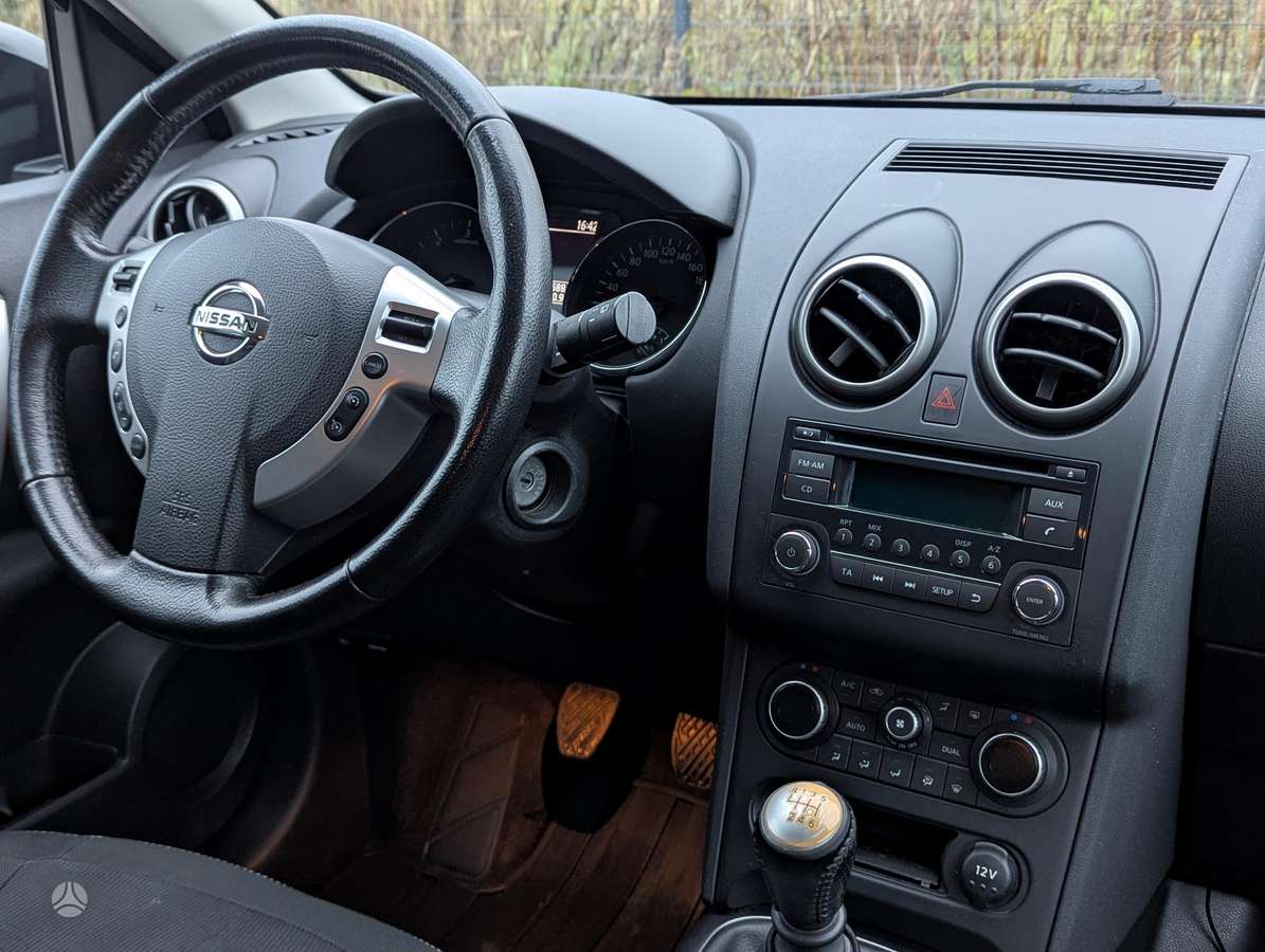 Nissan Qashqai 2012 — photo 41
