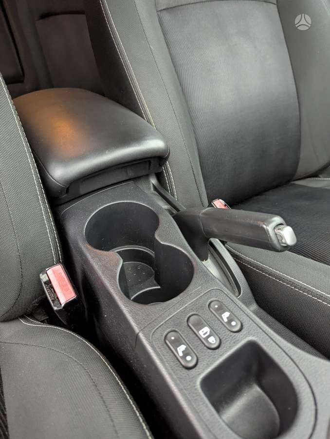 Nissan Qashqai 2012 — photo 47