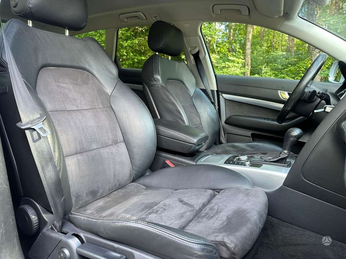 Audi A6 2011 — photo 24