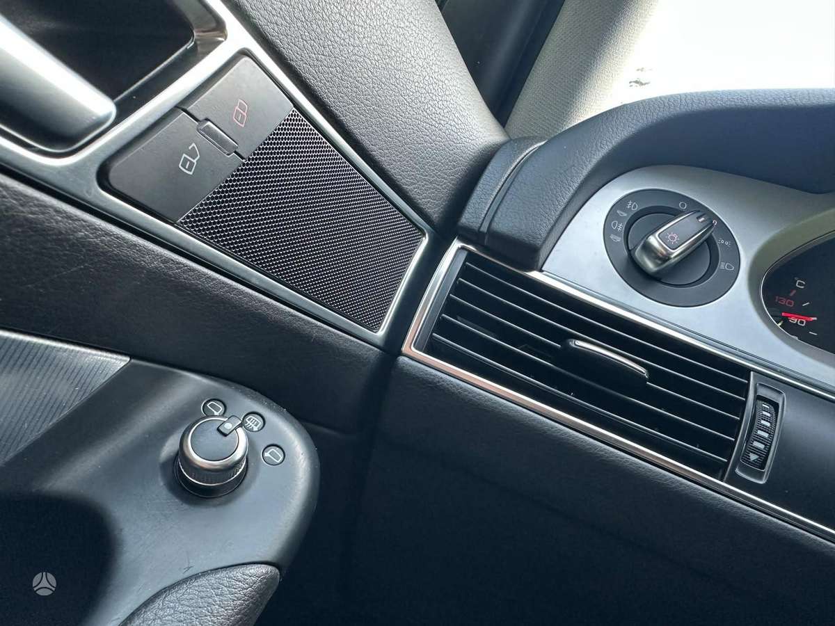 Audi A6 2011 — photo 27