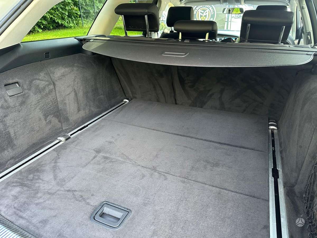 Audi A6 2011 — photo 31
