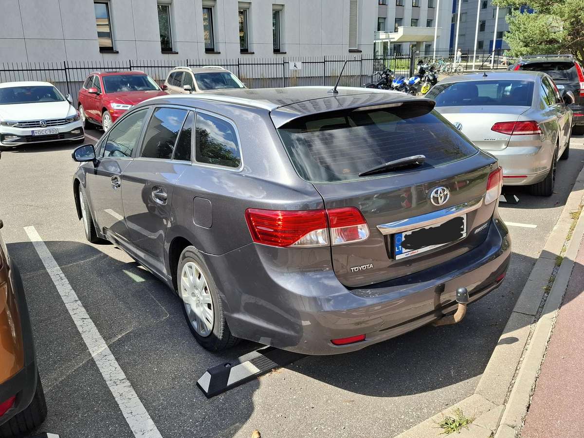 Toyota Avensis 2014 — photo 5