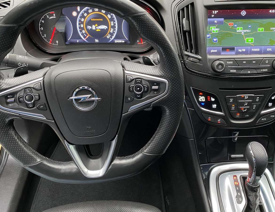 Opel Insignia 2015 — photo 28