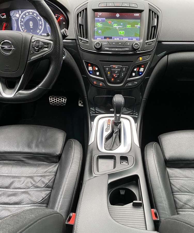 Opel Insignia 2015 — photo 32
