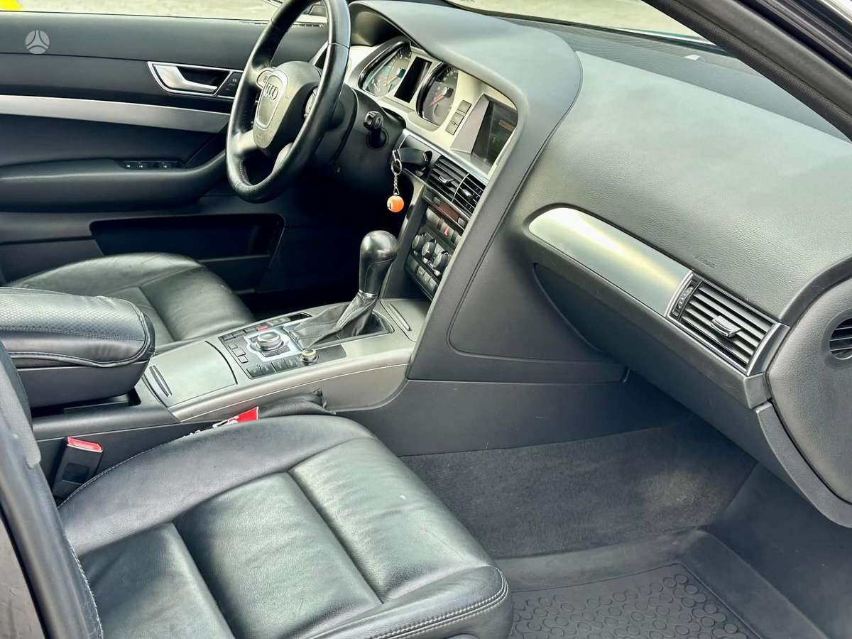 Audi A6 2009 — photo 7
