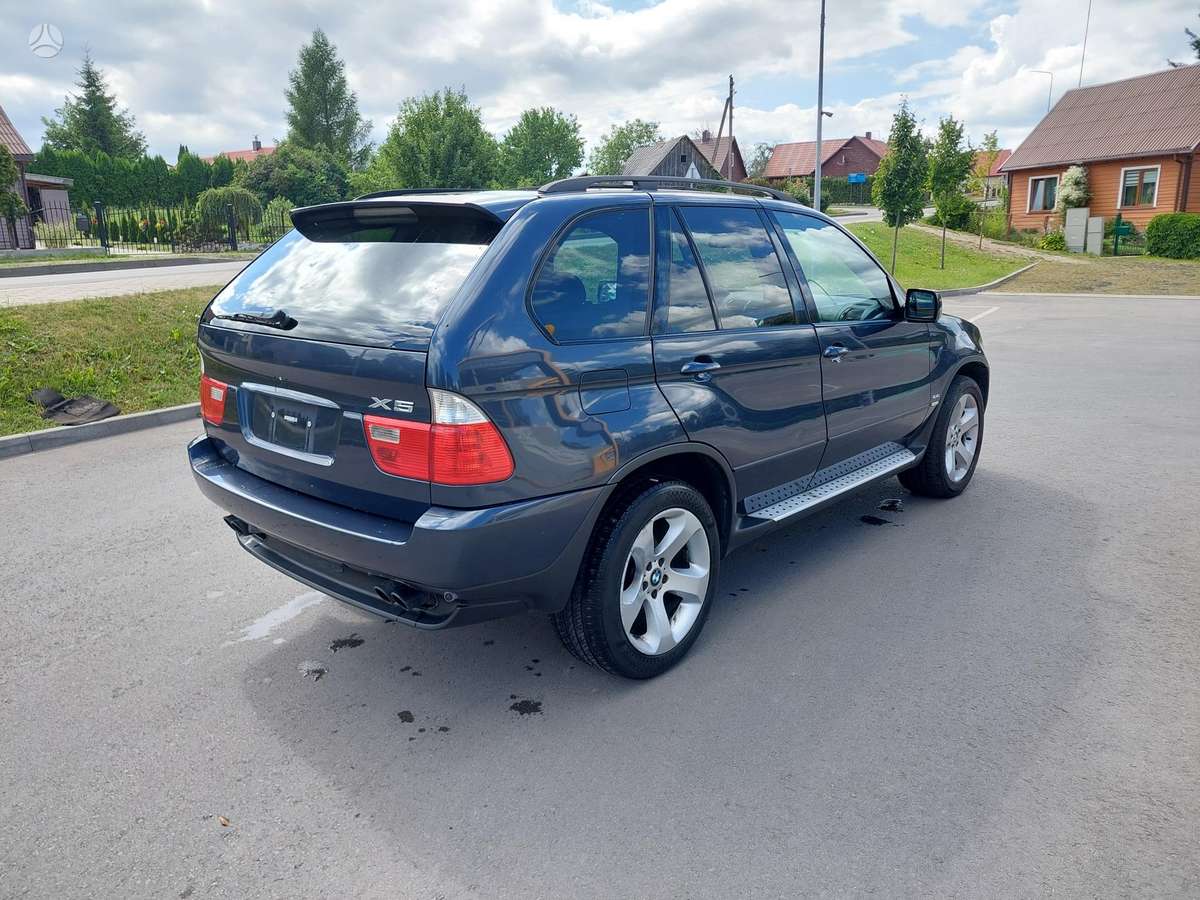 BMW X5 2006 — салон