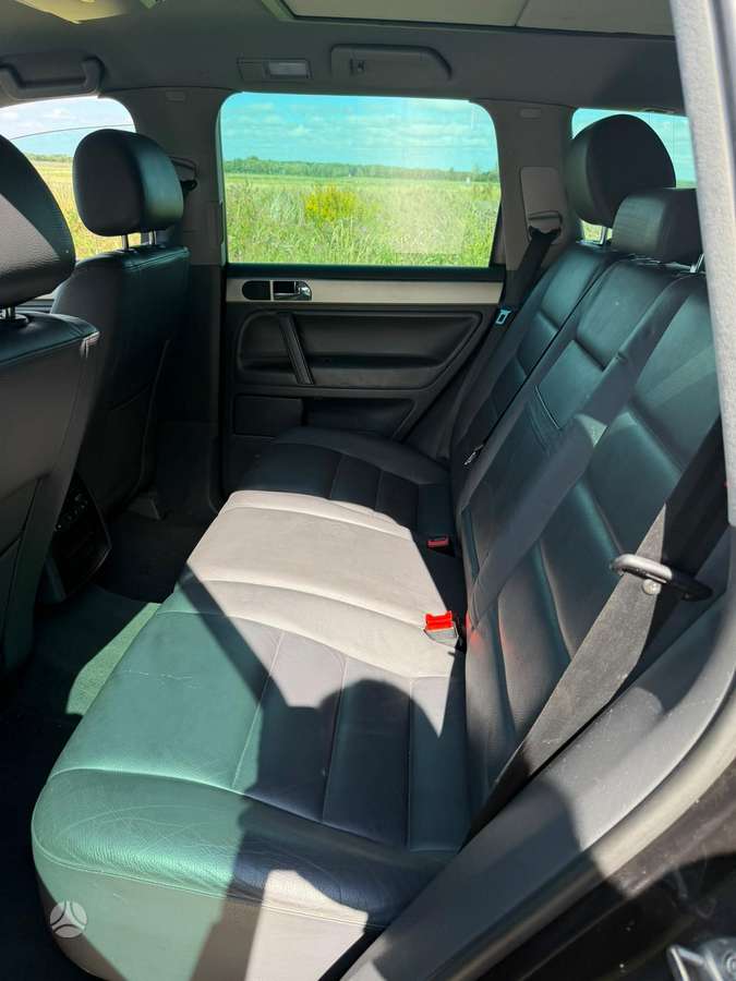 Volkswagen Touareg 2007 — photo 11