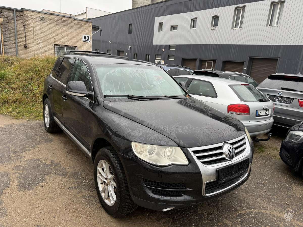 Volkswagen Touareg 2007 — rear view