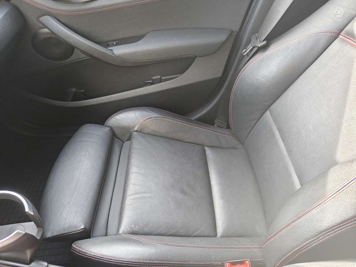 BMW X1 2014 — photo 10