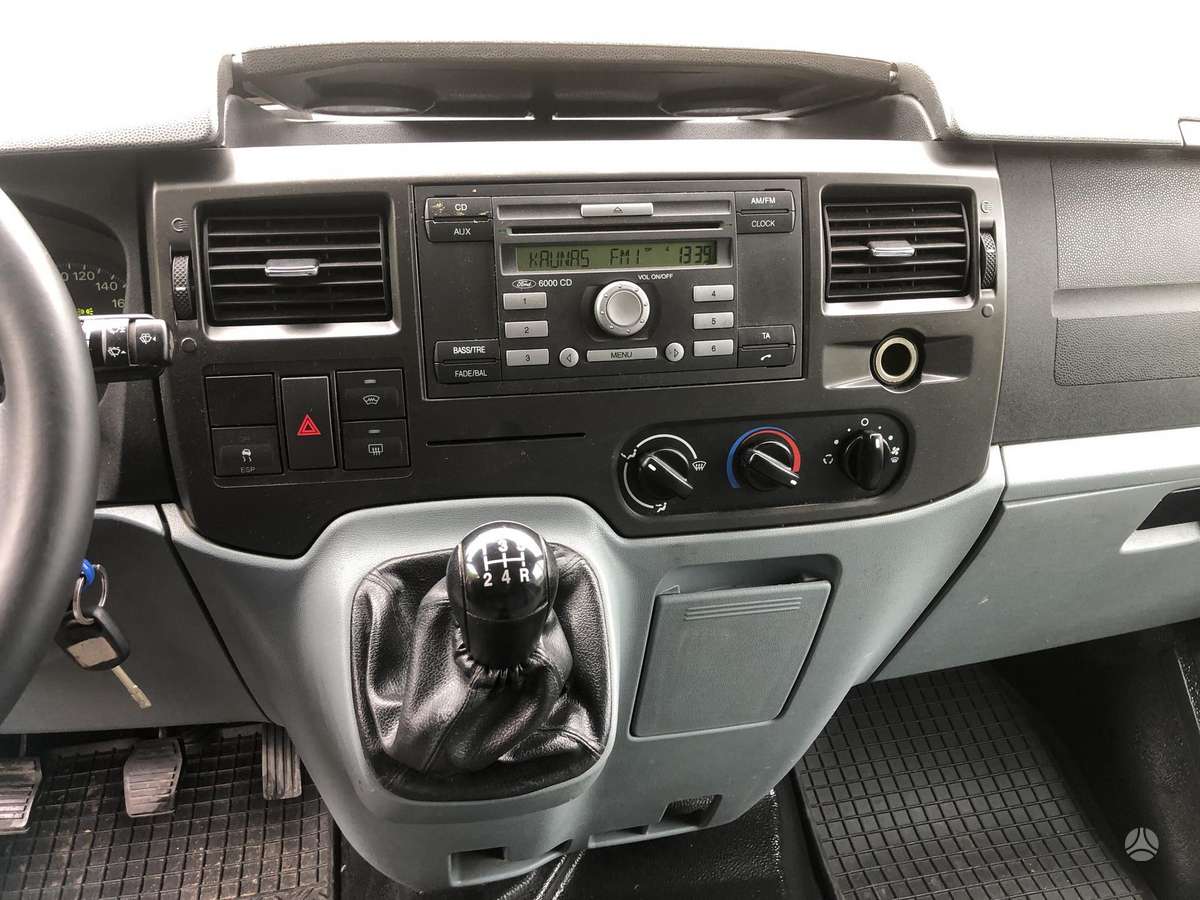 Ford Transit 2011 — photo 7
