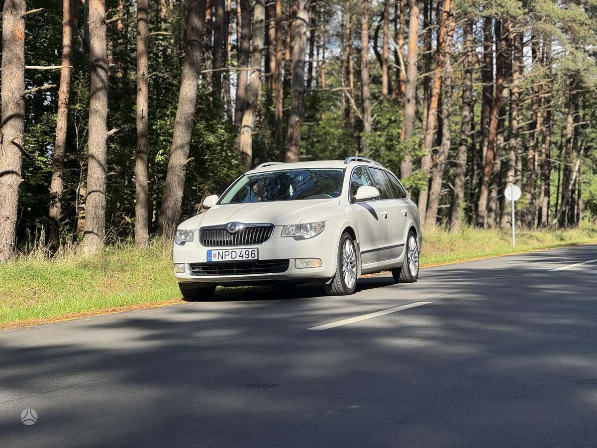 Skoda Superb 2012 — фото 10
