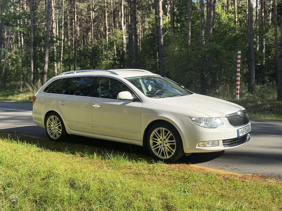 Skoda Superb 2012 — фото 9