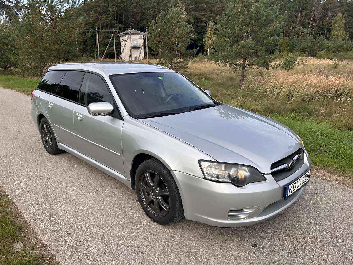 Subaru Legacy 2005 — photo 7