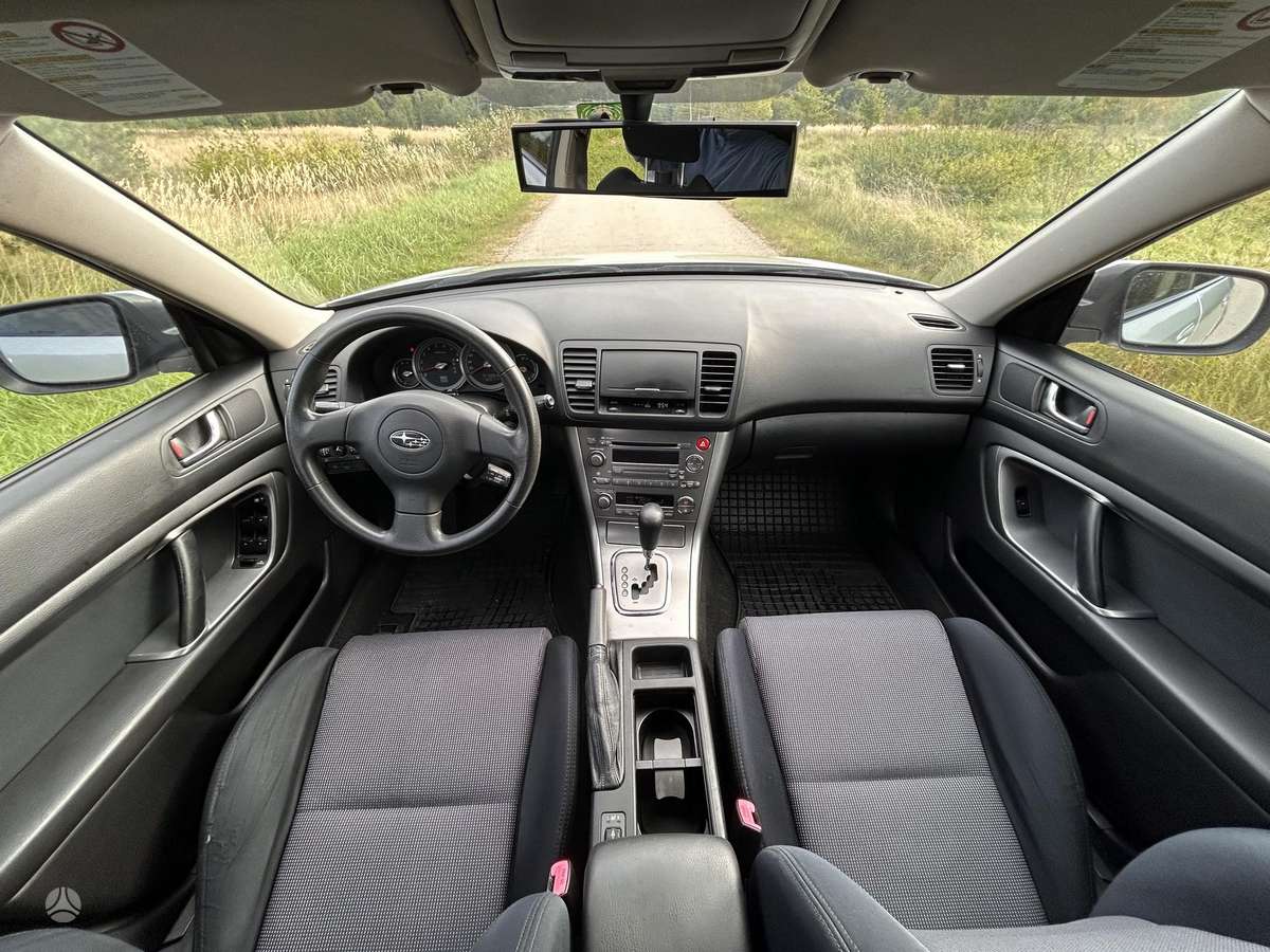 Subaru Legacy 2005 — photo 9