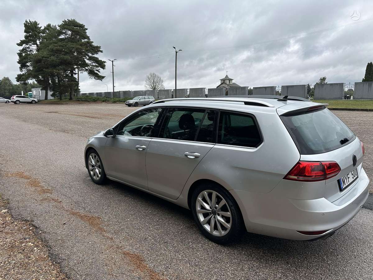 Volkswagen Golf 2014 — вигляд ззаду