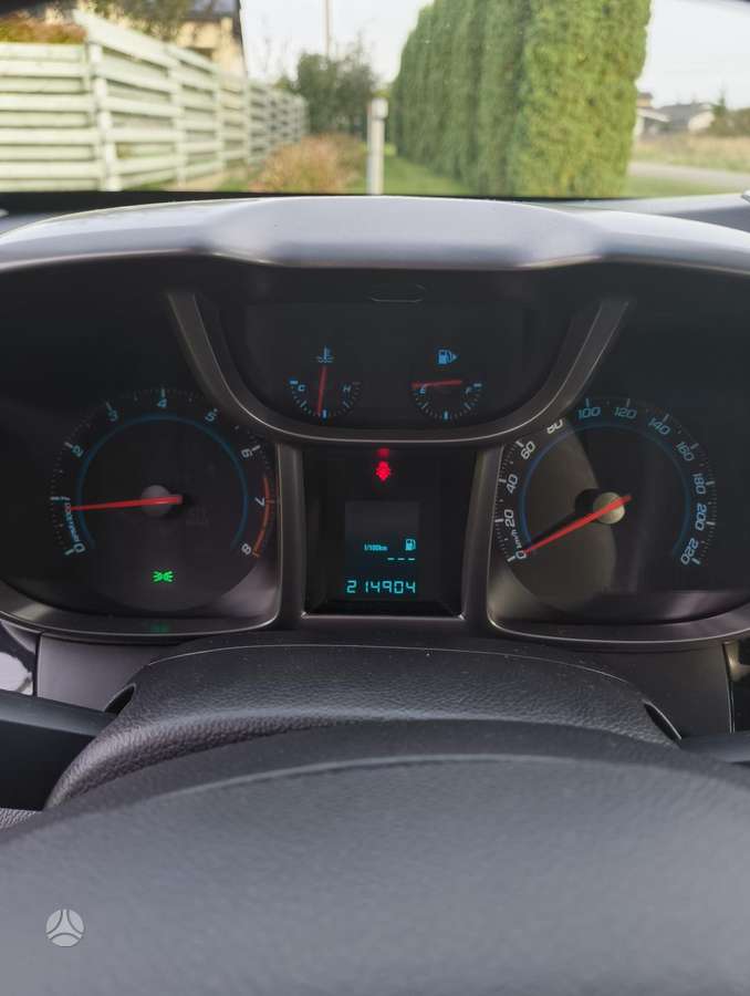 Chevrolet Orlando 2012 — photo 11