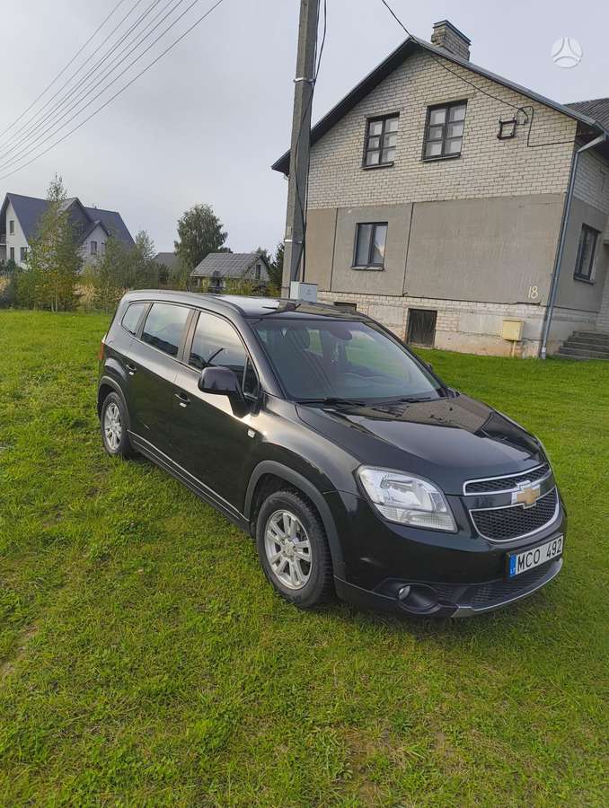 Chevrolet Orlando 2012 — interior