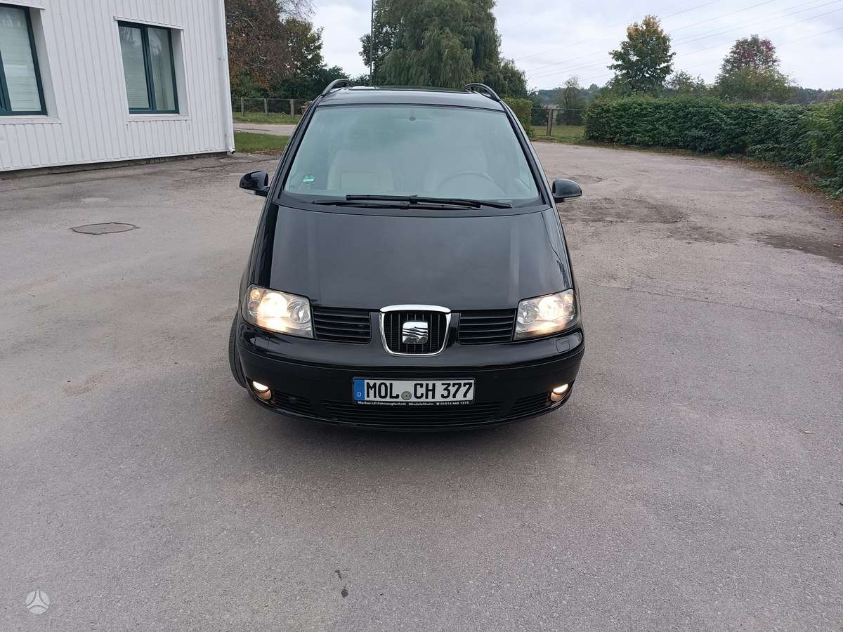 Seat Alhambra 2010 — interior