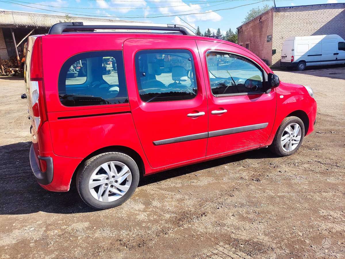 Renault Kangoo 2014 — фото 21
