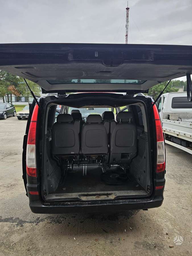 Mercedes-Benz Viano 2010 — photo 11