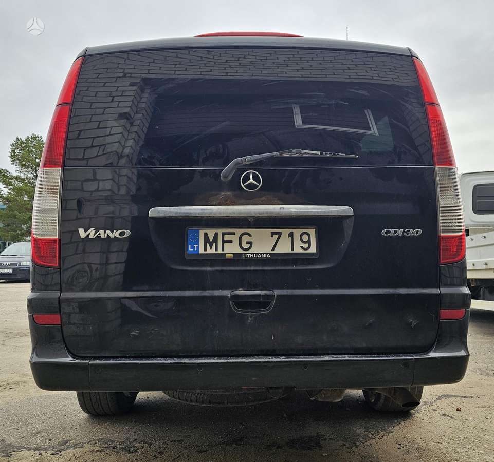 Mercedes-Benz Viano 2010 — engine 3000 cm³, 204 HP (150kW)