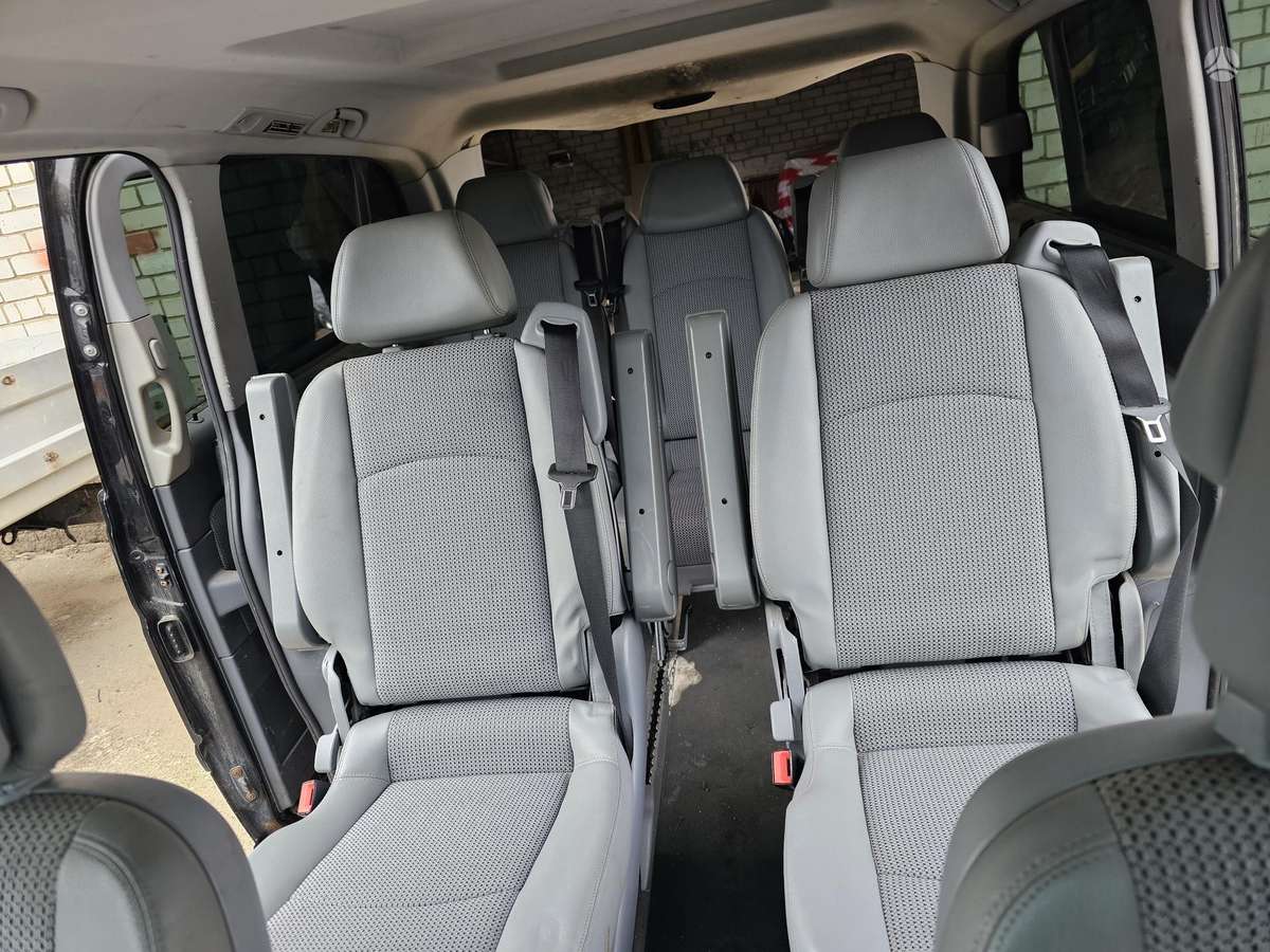 Mercedes-Benz Viano 2010 — photo 9
