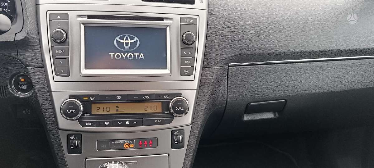 Toyota Avensis 2015 — photo 6