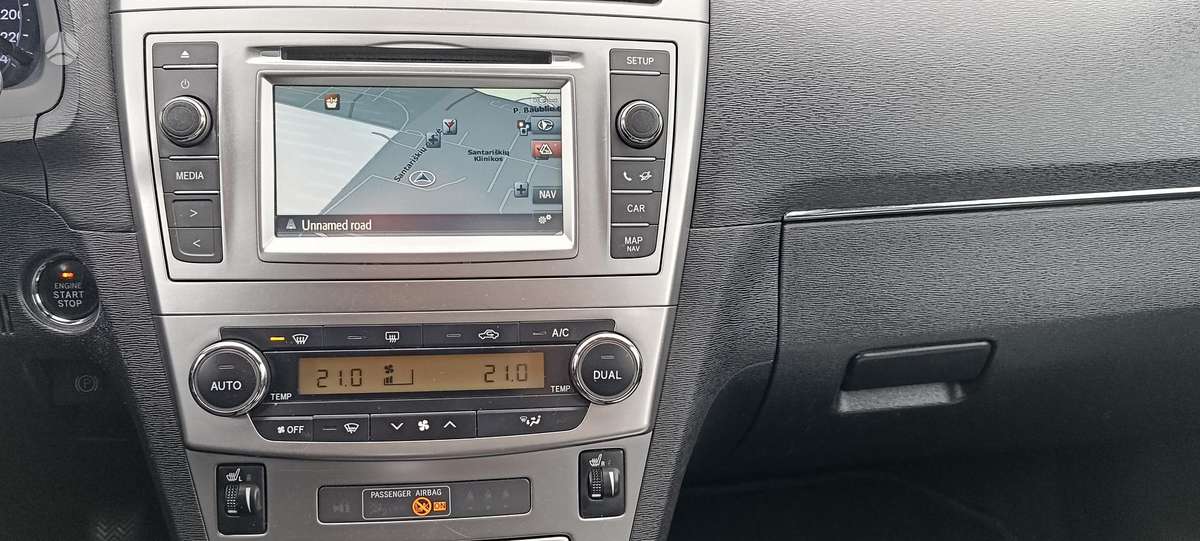 Toyota Avensis 2015 — photo 8
