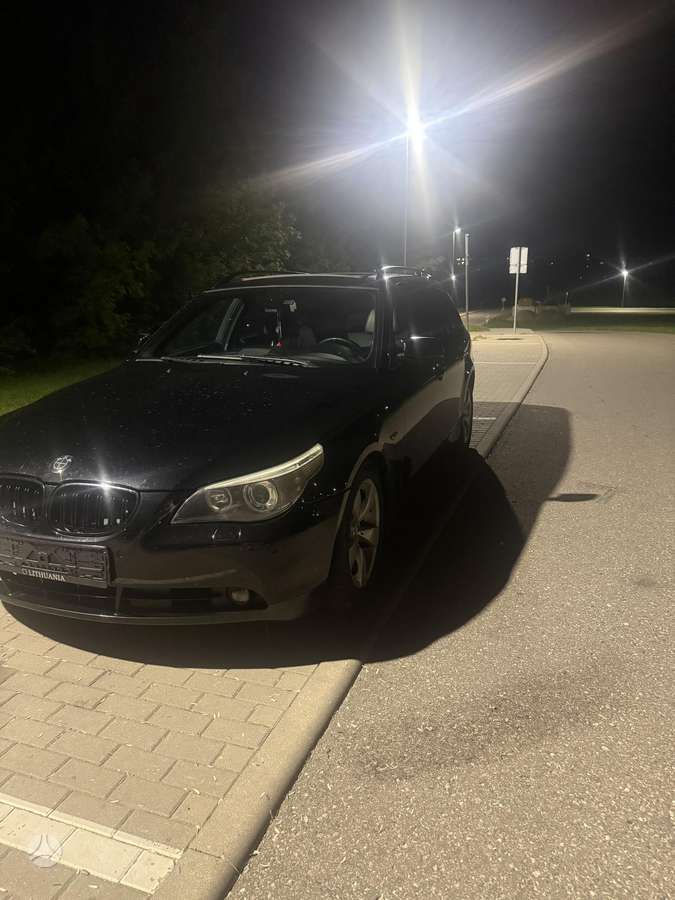 BMW 530 2006 — engine 2993 cm³, 218 HP (160kW)