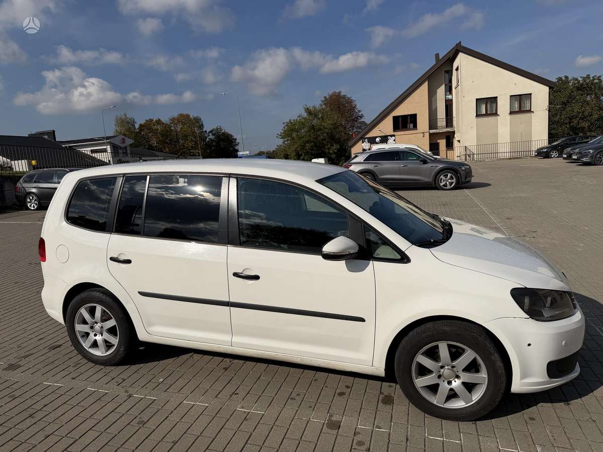 Volkswagen Touran 2013 — photo 5