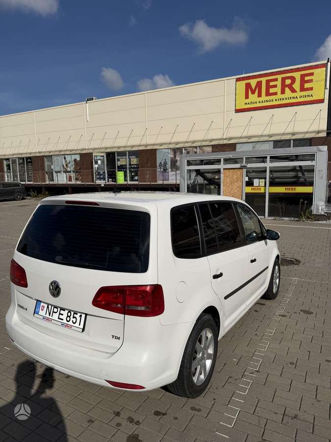 Volkswagen Touran 2013 — photo 6