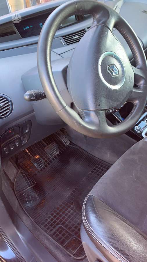 Renault Espace 2011 — interior